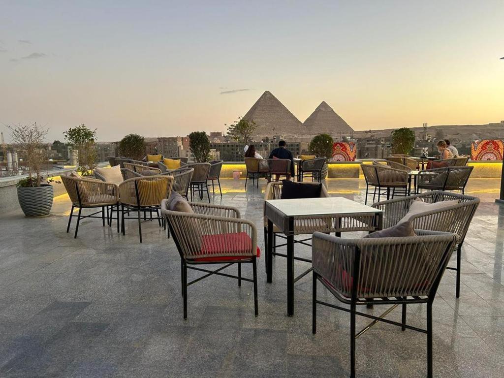 Pyramid Front Hotel Al Kawm al Akhdar Exterior foto