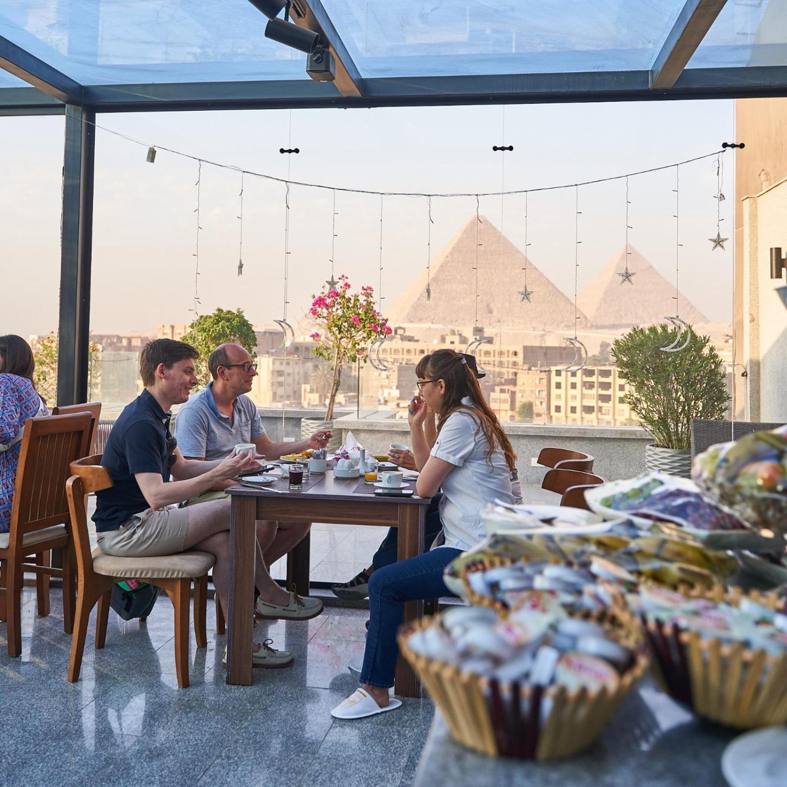 Pyramid Front Hotel Al Kawm al Akhdar Exterior foto